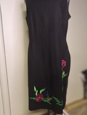 John Roberts Sleeveless Black Midi Dress with Pink Rose Embroidery Size 12